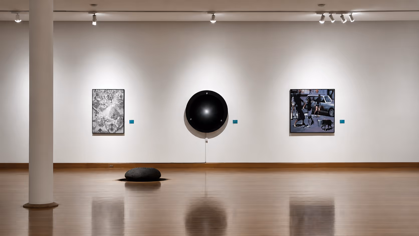 Vista de instalación de Dispositivo Dinámico I de Arturo Fermandois, XVII Premio Arte Joven MAVI UC, Santiago, 2024